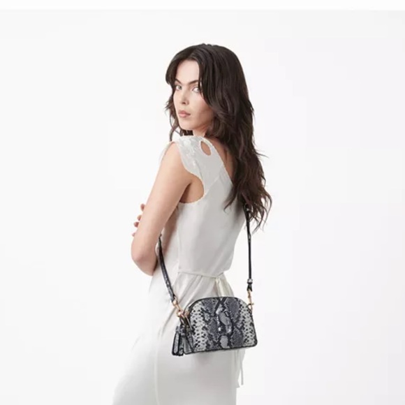 New Marc Jacob shutter Leather crossbody Bag - Picture 15 of 17